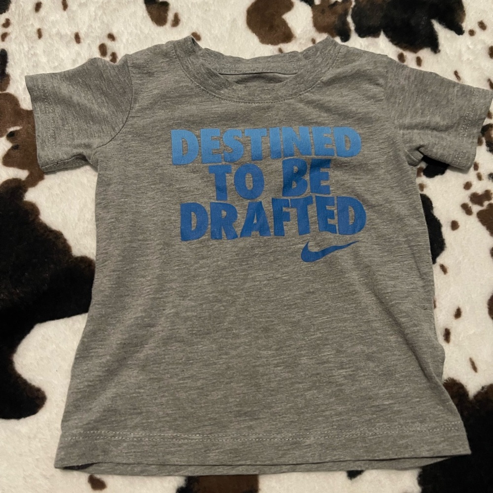Nike Kids Gray T-Shirt with Blue Print